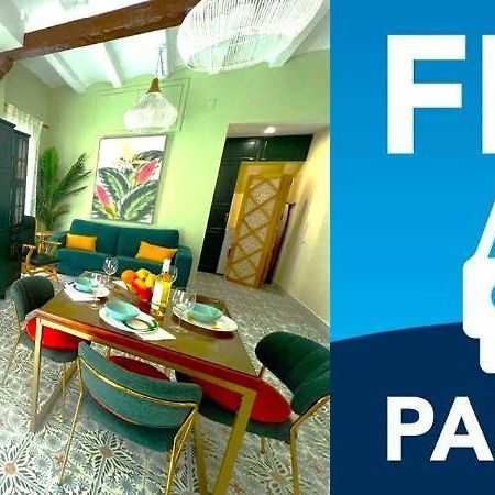 Esmeralda Apartment With Free Private Underground Parking Valensiya Dış mekan fotoğraf