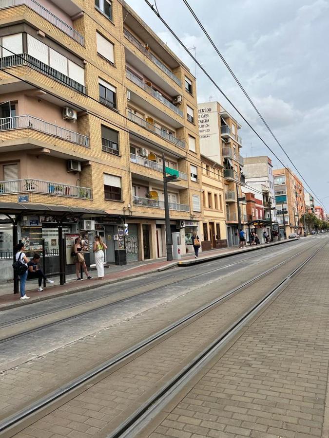 Esmeralda Apartment With Free Private Underground Parking Valensiya Dış mekan fotoğraf