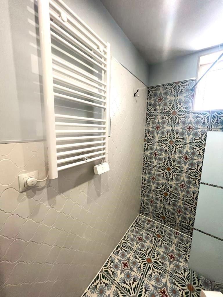 Esmeralda Apartment With Free Private Underground Parking Valensiya Dış mekan fotoğraf