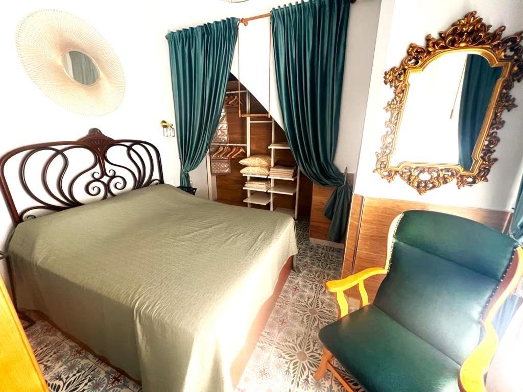 Esmeralda Apartment With Free Private Underground Parking Valensiya Dış mekan fotoğraf